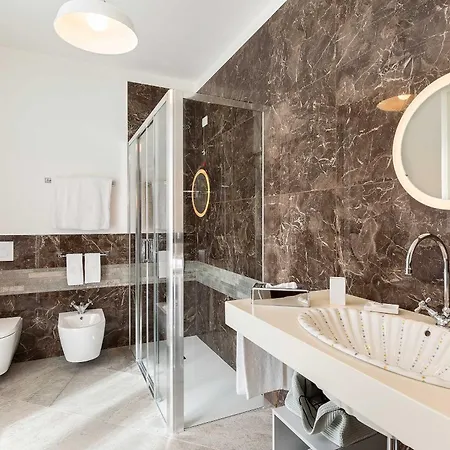 Villa New Stunning With Pool And Beach Access Carlazzo