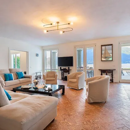 New Stunning With Pool And Beach Access Carlazzo